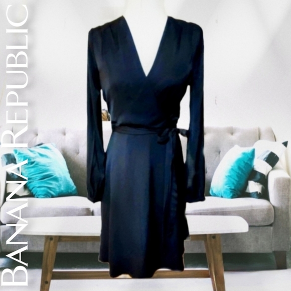Banana Republic Dresses & Skirts - Banana Republic Y2K Black Faux Wrap Dress with Belt & Long Sleeves, size 2